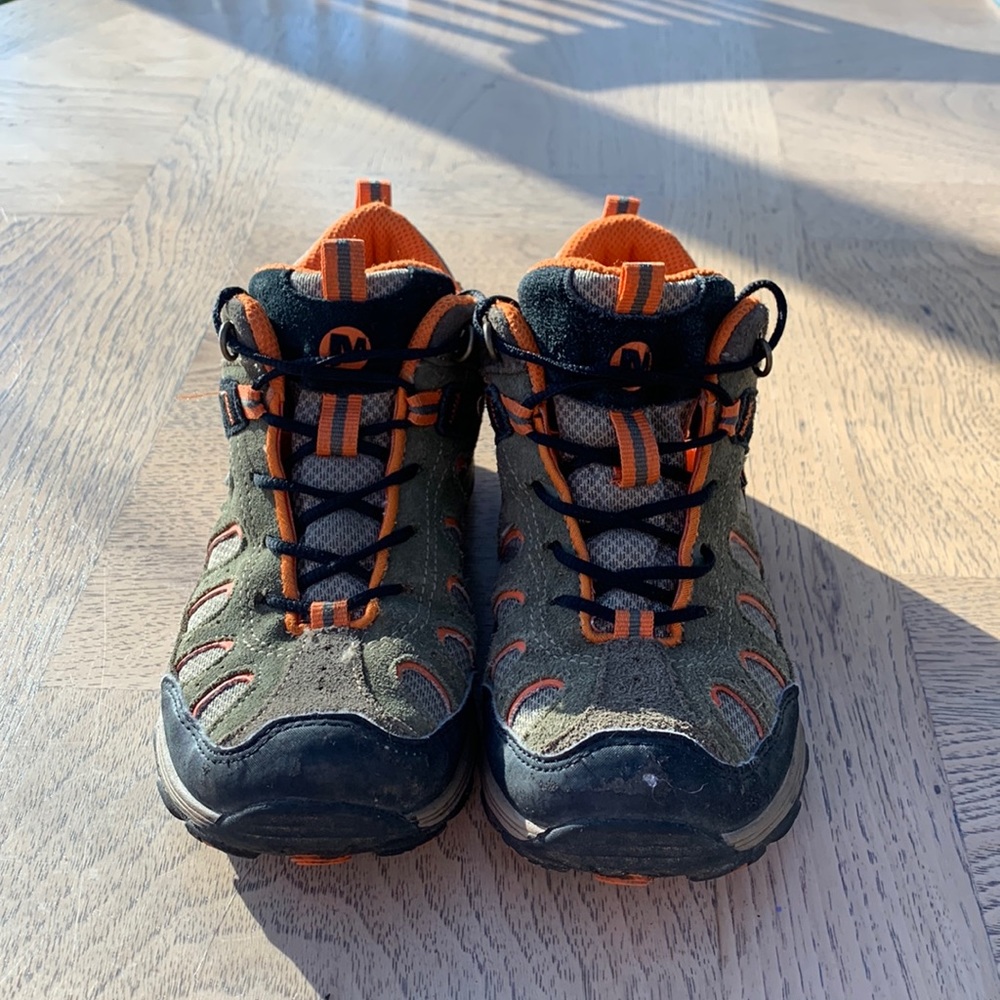 Youth size 3 Merrell Hiking boots. Worn a few times.